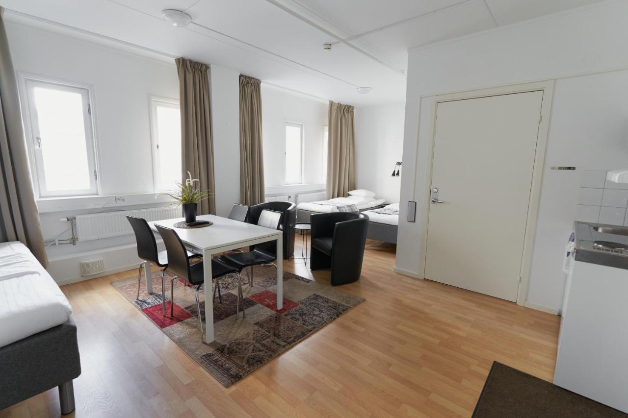 Fittja Slagsta Gate Hotell מראה חיצוני תמונה